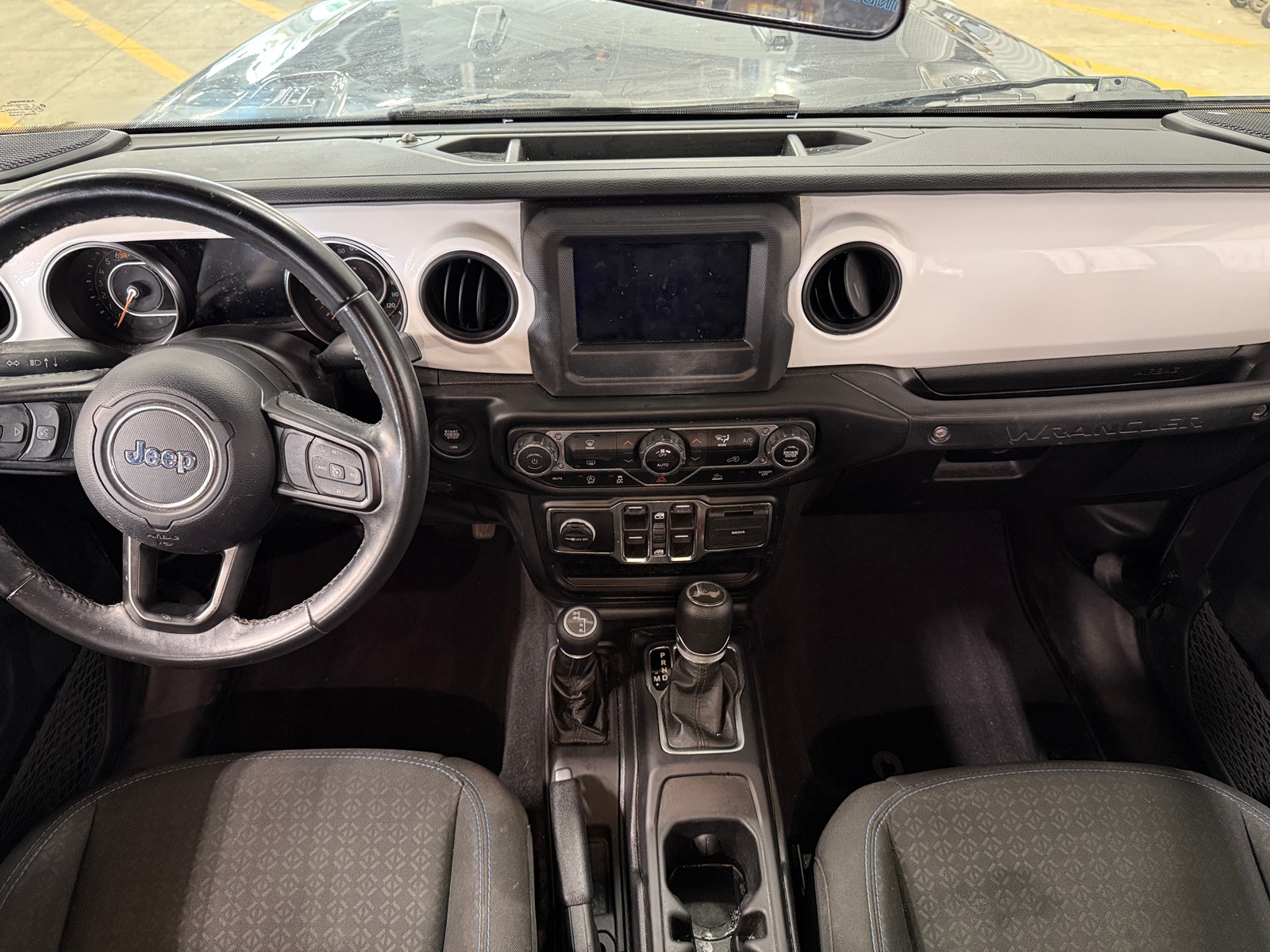 Thumbnail: 2021 Jeep Wrangler - 3
