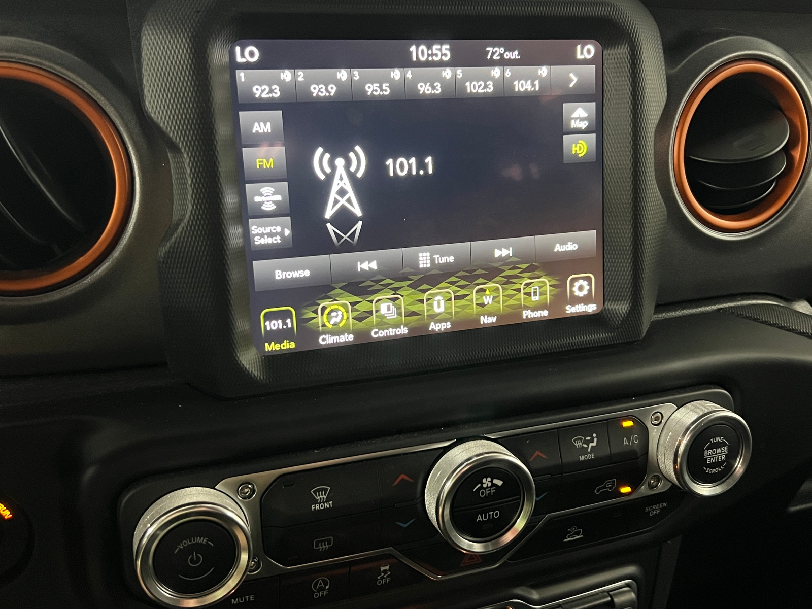 Thumbnail: 2022 Jeep Gladiator - 4
