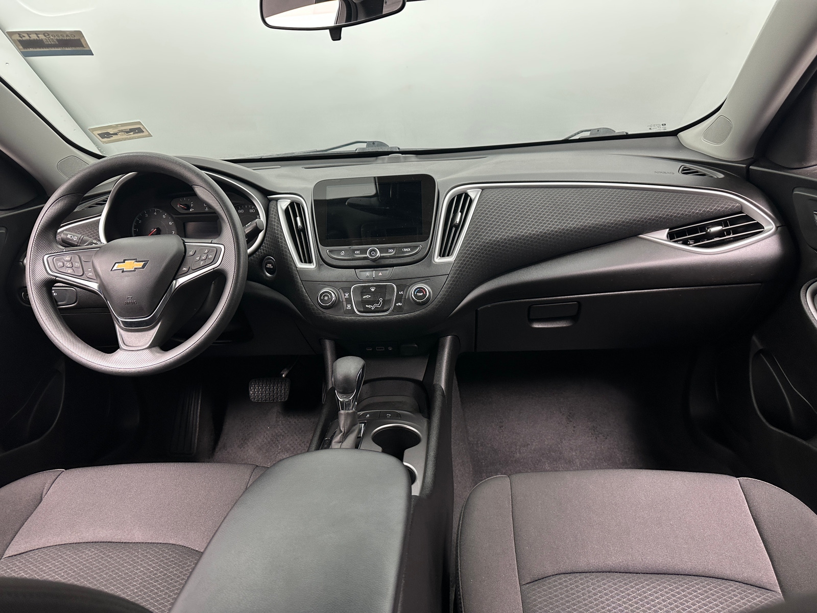 Thumbnail: 2024 Chevrolet Malibu - 3