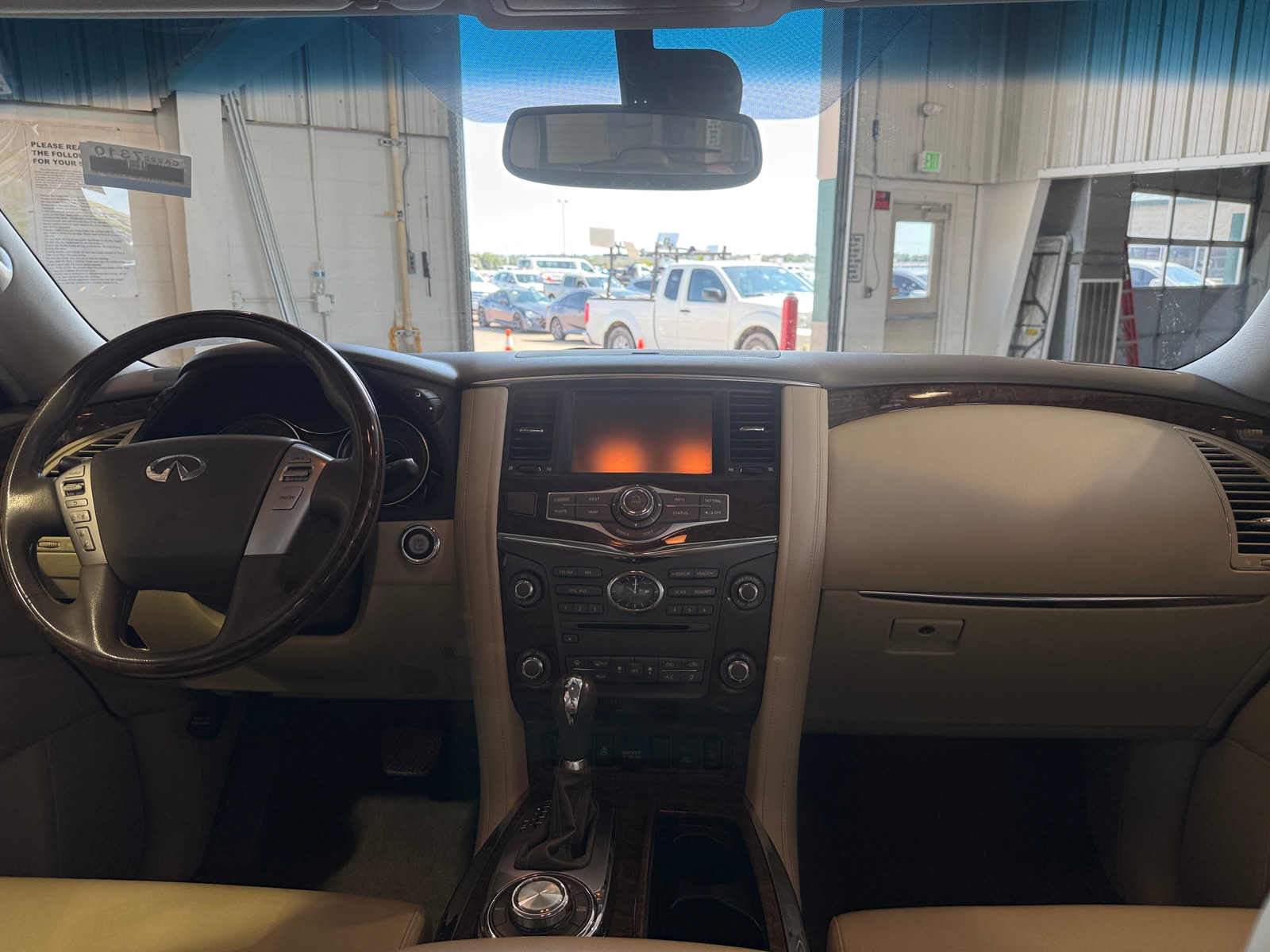 Thumbnail: 2017 INFINITI QX80 - 2