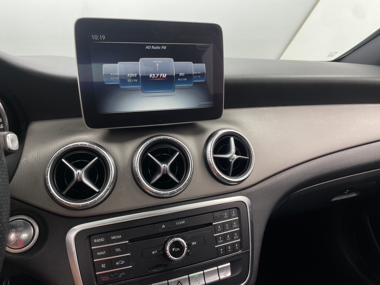 Thumbnail: 2019 Mercedes-Benz CLA - 3