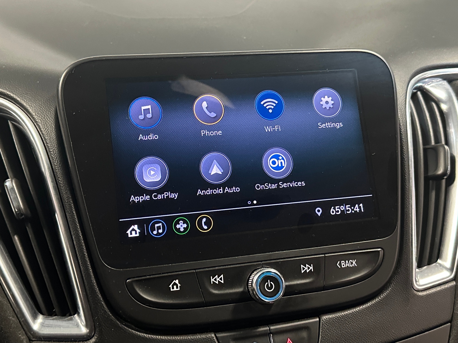 Thumbnail: 2020 Chevrolet Malibu - 4