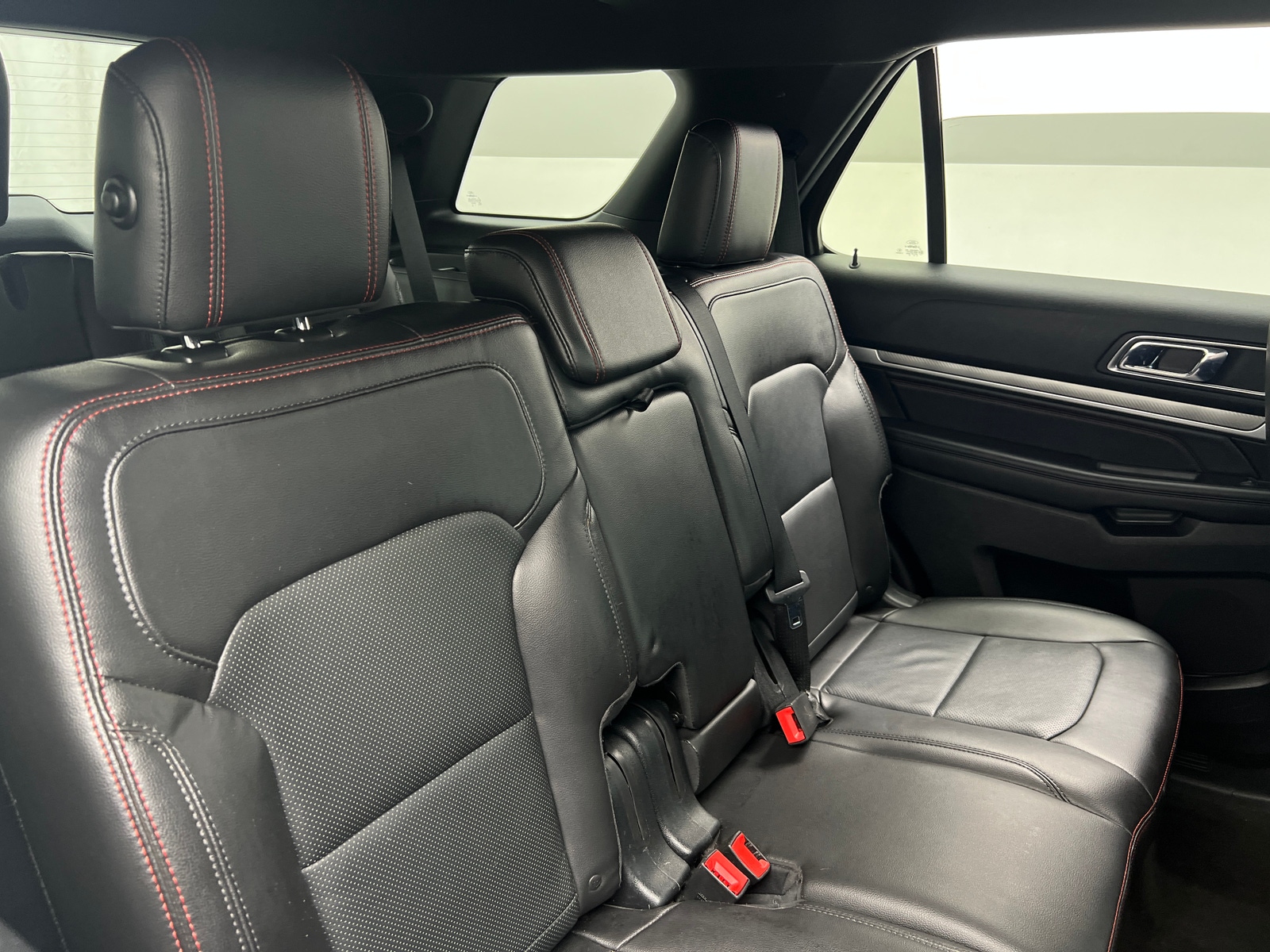 Thumbnail: 2018 Ford Explorer - 5
