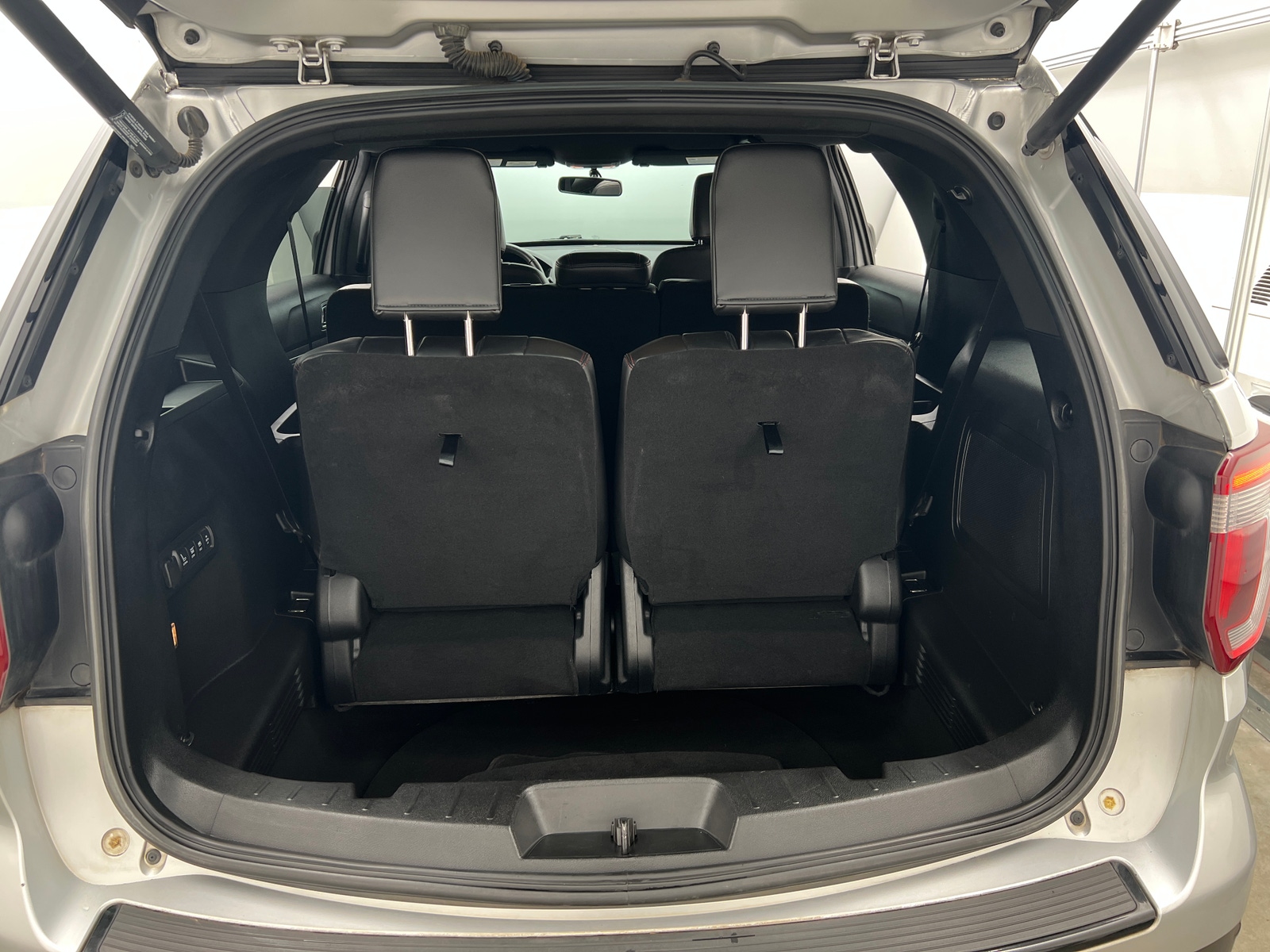 Thumbnail: 2018 Ford Explorer - 6