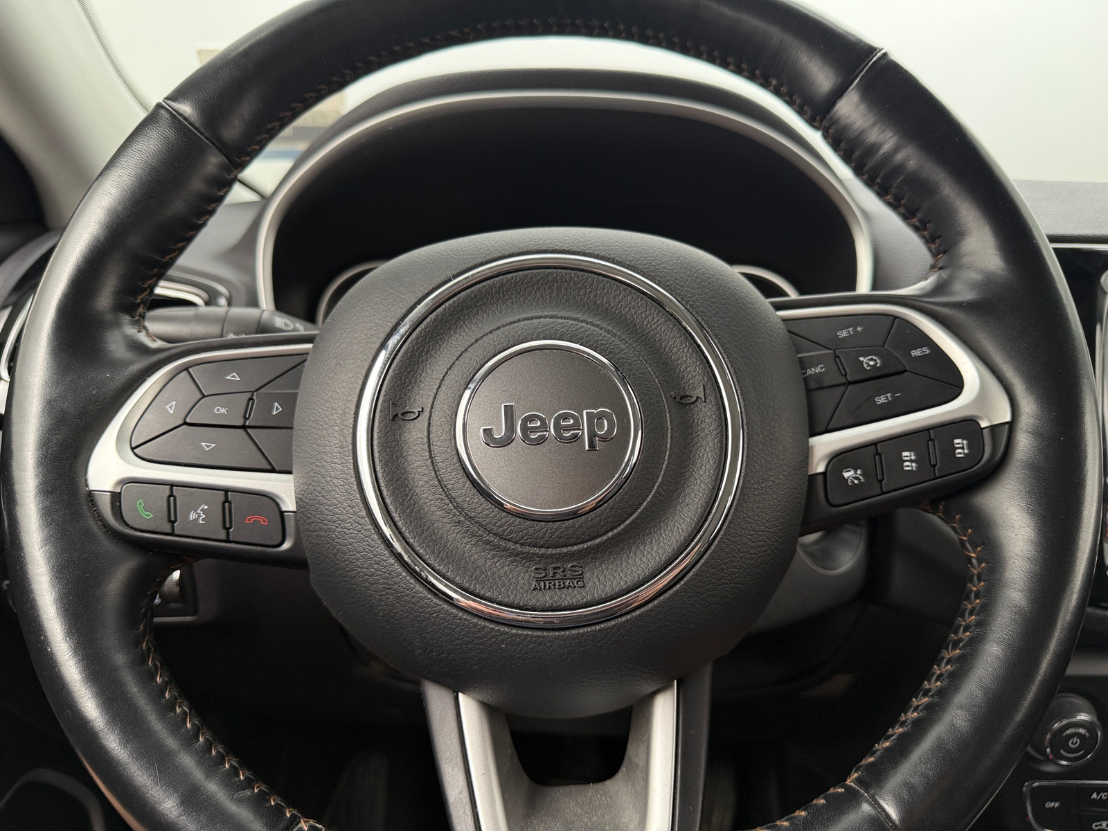 Thumbnail: 2021 Jeep Compass - 4