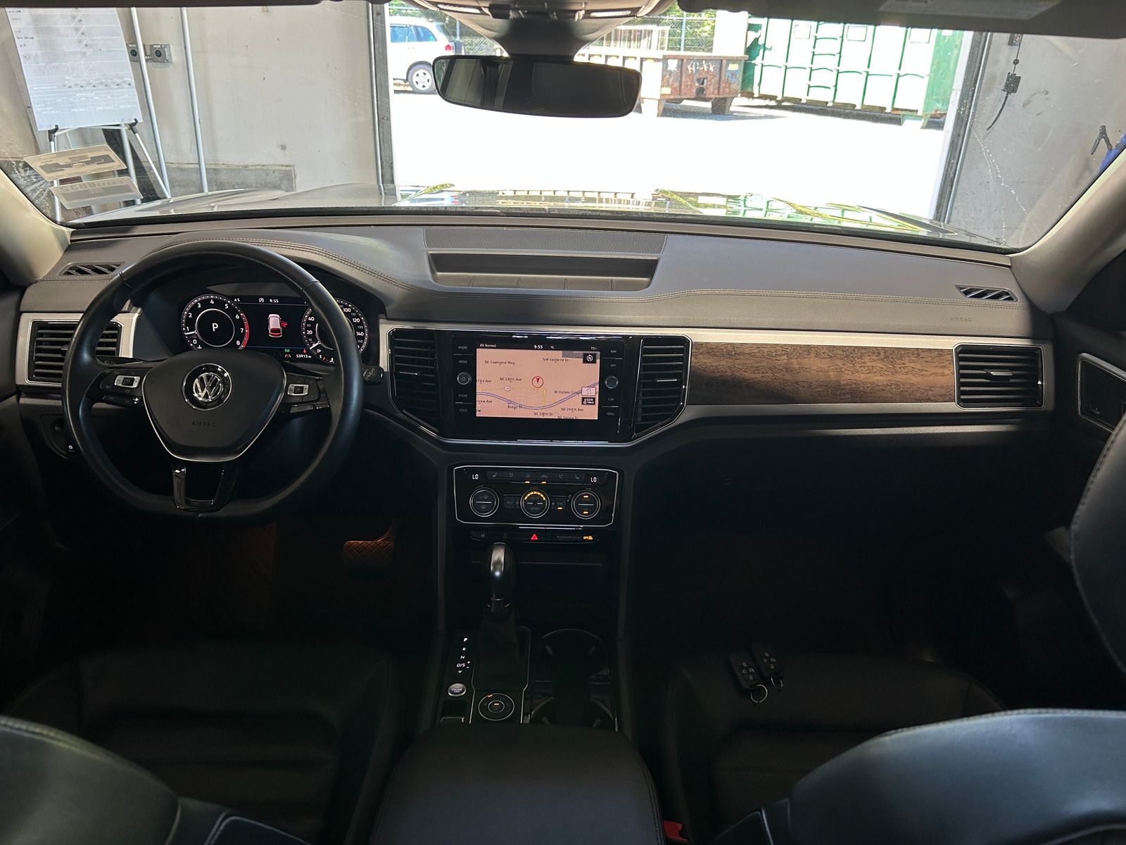 Thumbnail: 2019 Volkswagen Atlas - 2