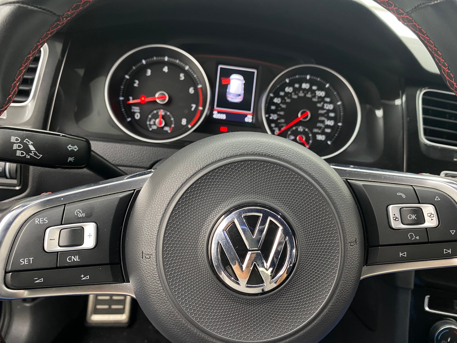 Thumbnail: 2017 Volkswagen Golf - 5
