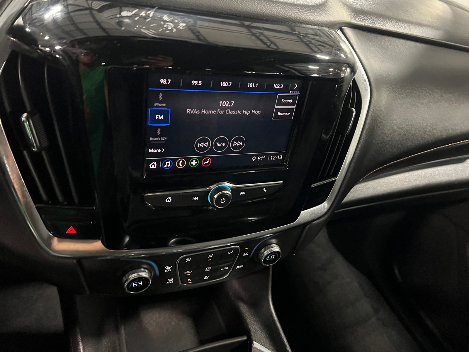Thumbnail: 2021 Chevrolet Traverse - 4