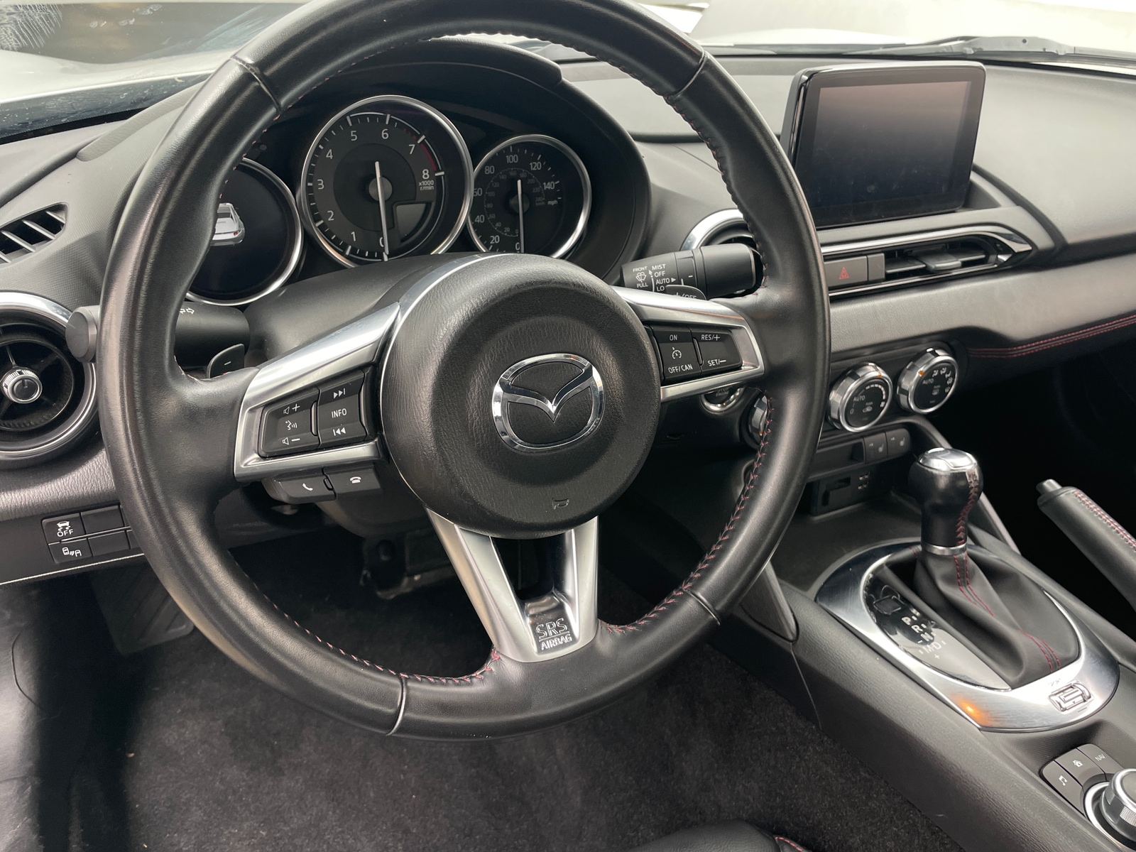 Thumbnail: 2018 Mazda MX-5 Miata - 4
