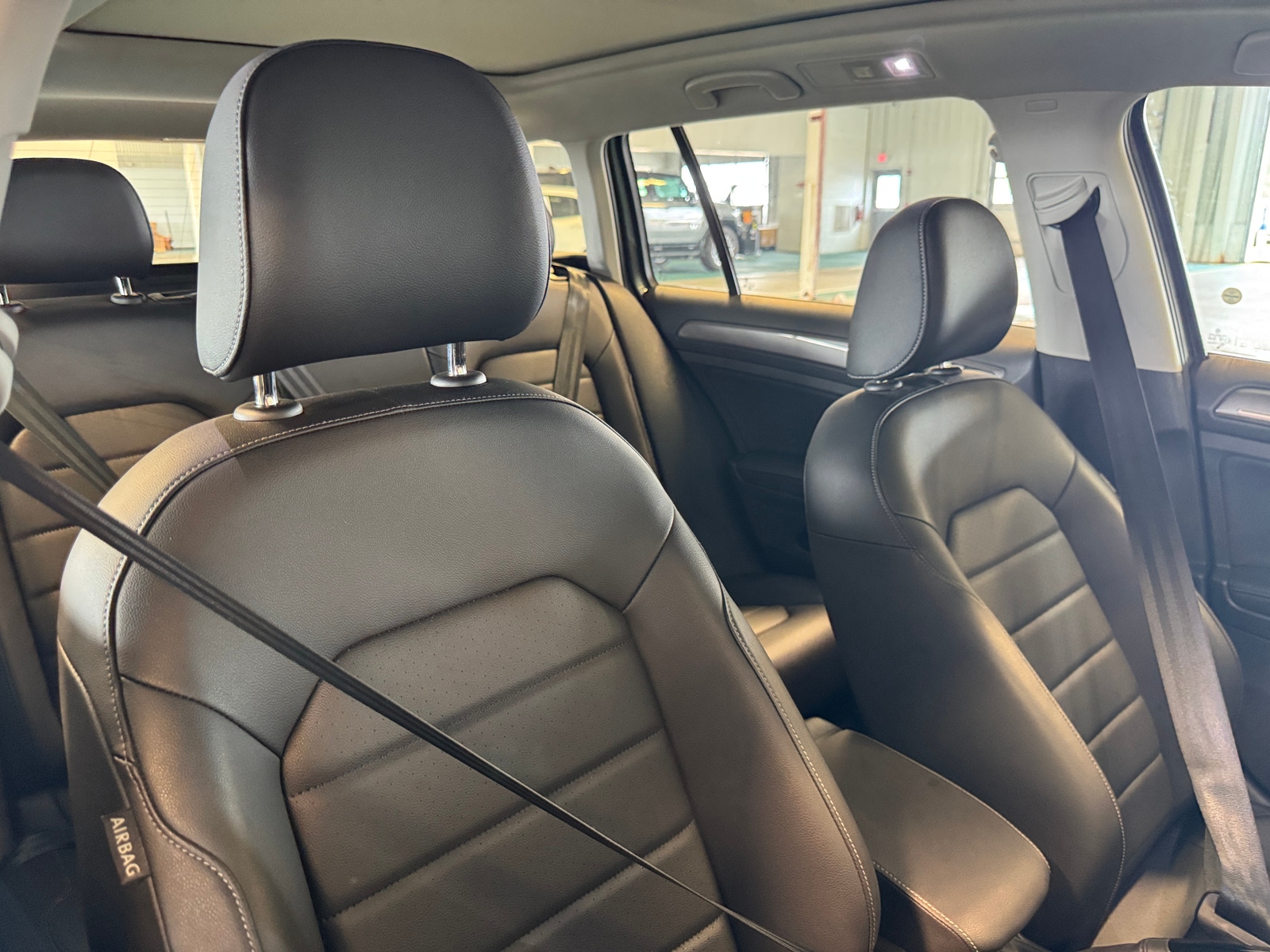 Thumbnail: 2019 Volkswagen Golf - 2