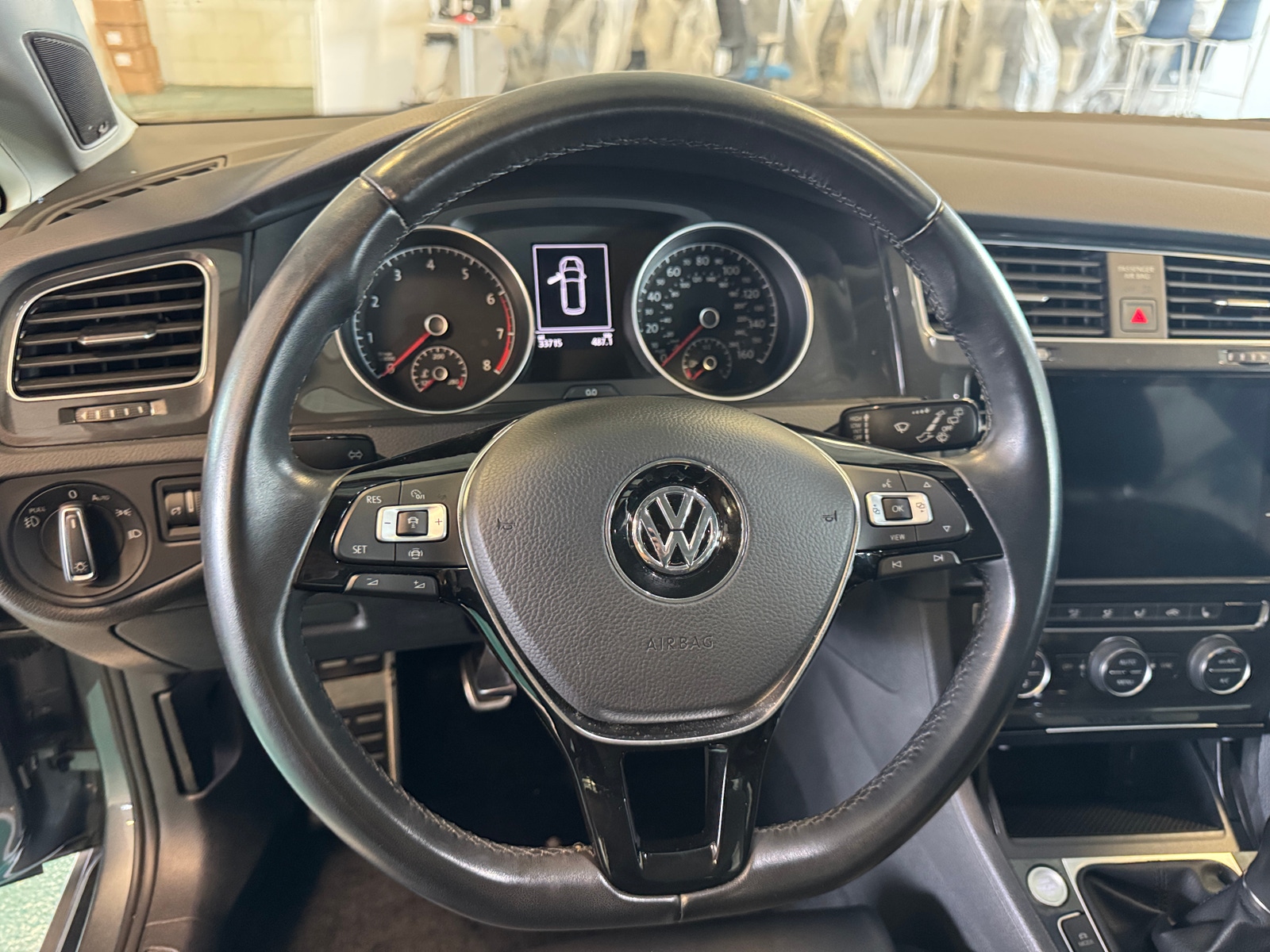 Thumbnail: 2019 Volkswagen Golf - 5