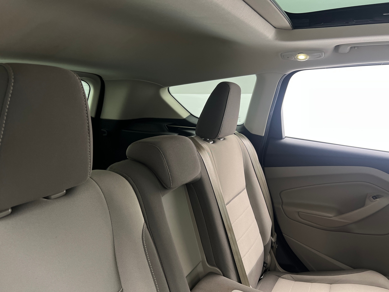 Thumbnail: 2015 Ford Escape - 6