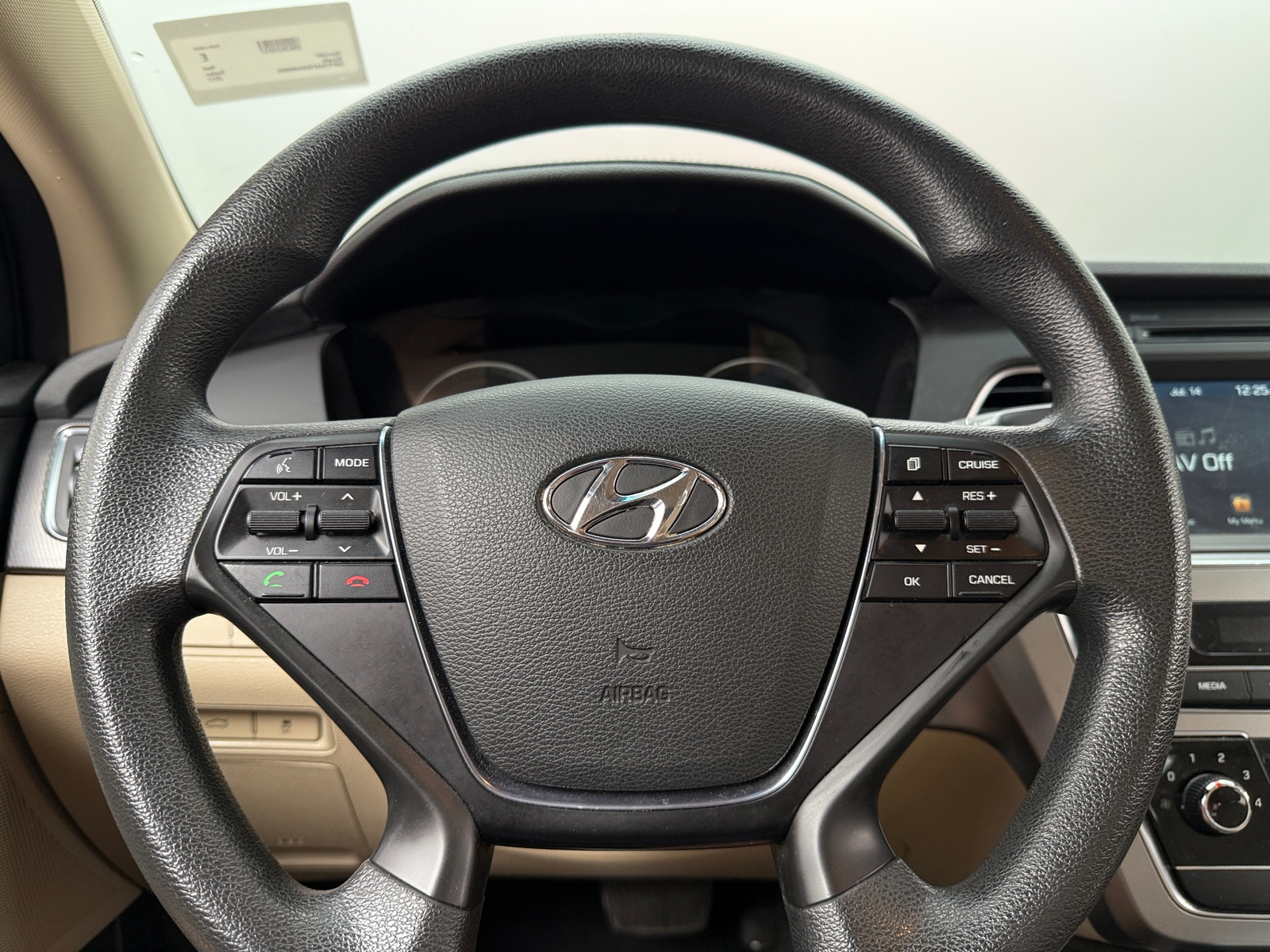 Thumbnail: 2017 Hyundai Sonata - 5