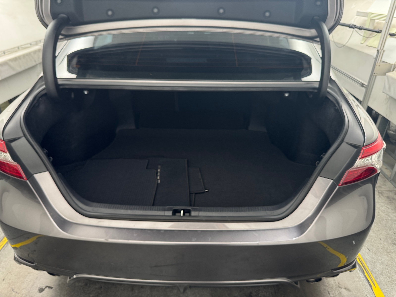 Thumbnail: 2019 Toyota Camry - 6