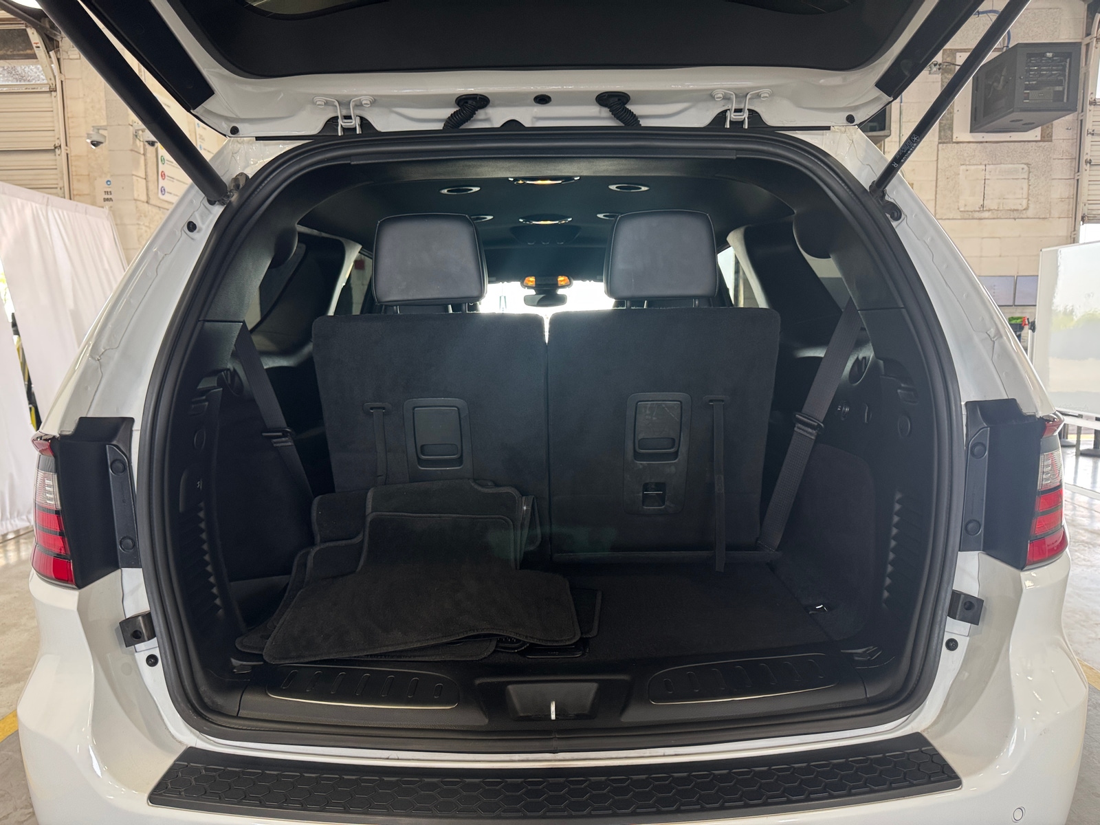Thumbnail: 2022 Dodge Durango - 6