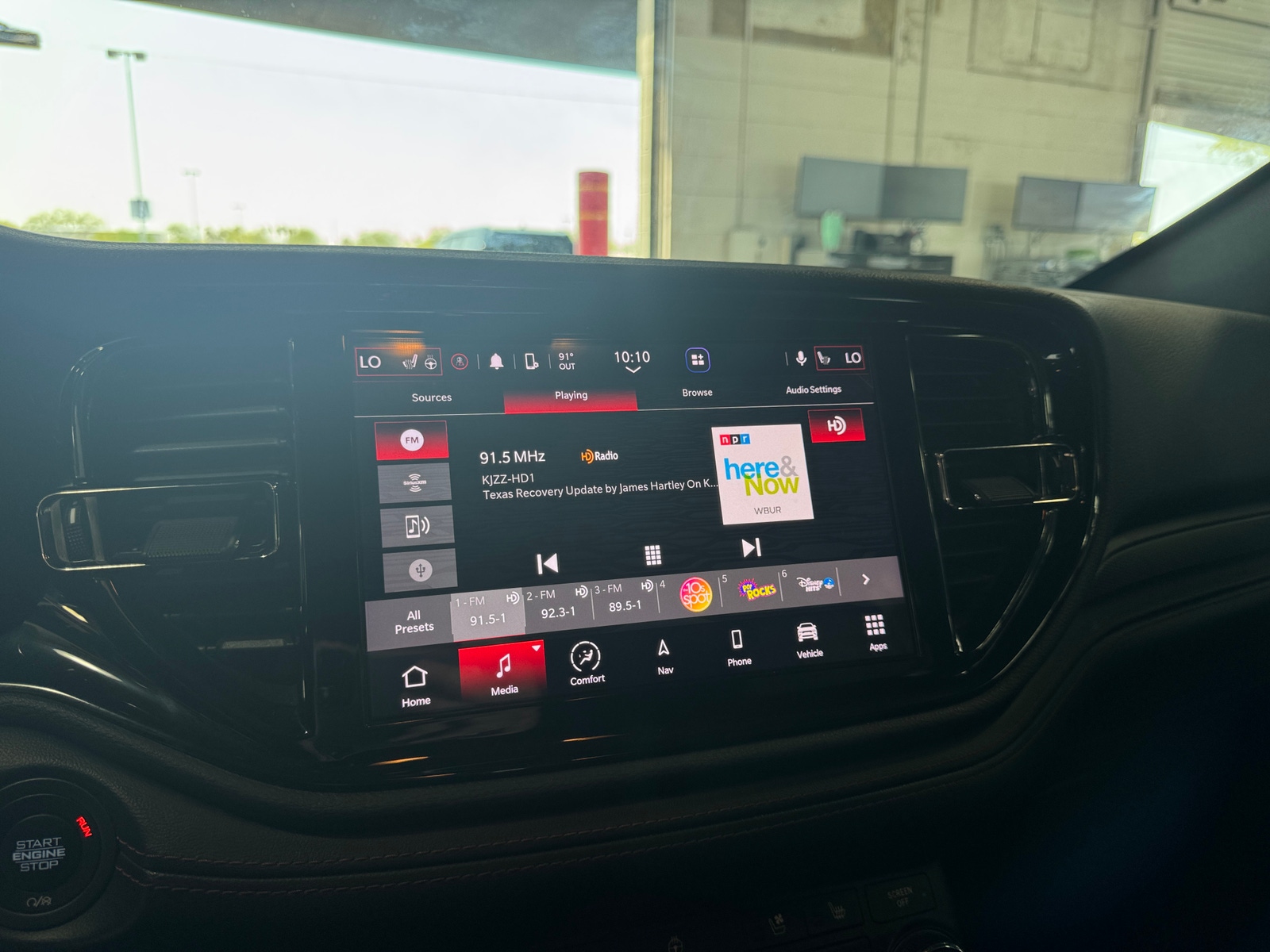 Thumbnail: 2022 Dodge Durango - 3