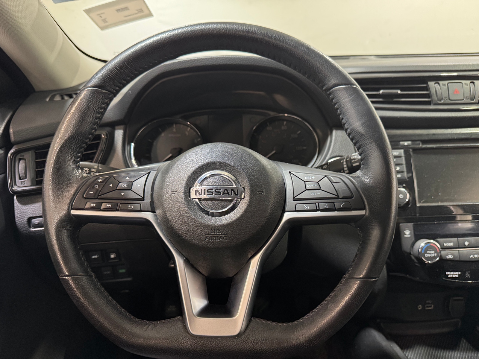Thumbnail: 2018 Nissan Rogue - 5