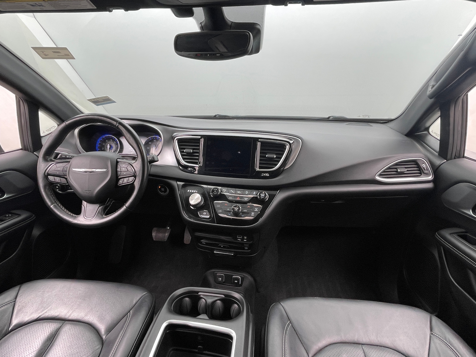 Thumbnail: 2019 Chrysler Pacifica - 2