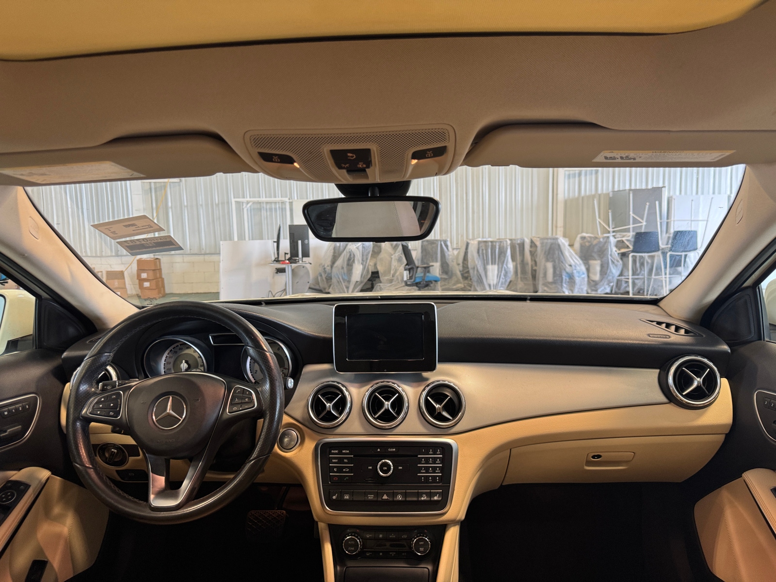 Thumbnail: 2017 Mercedes-Benz GLA - 2