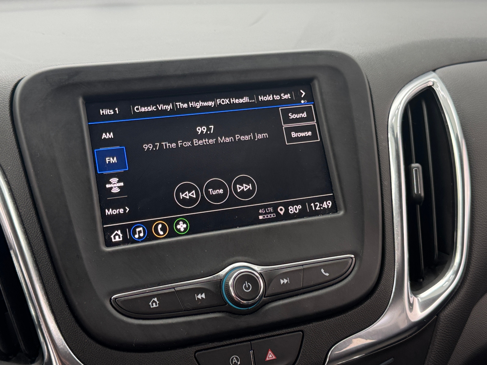 Thumbnail: 2023 Chevrolet Equinox - 4