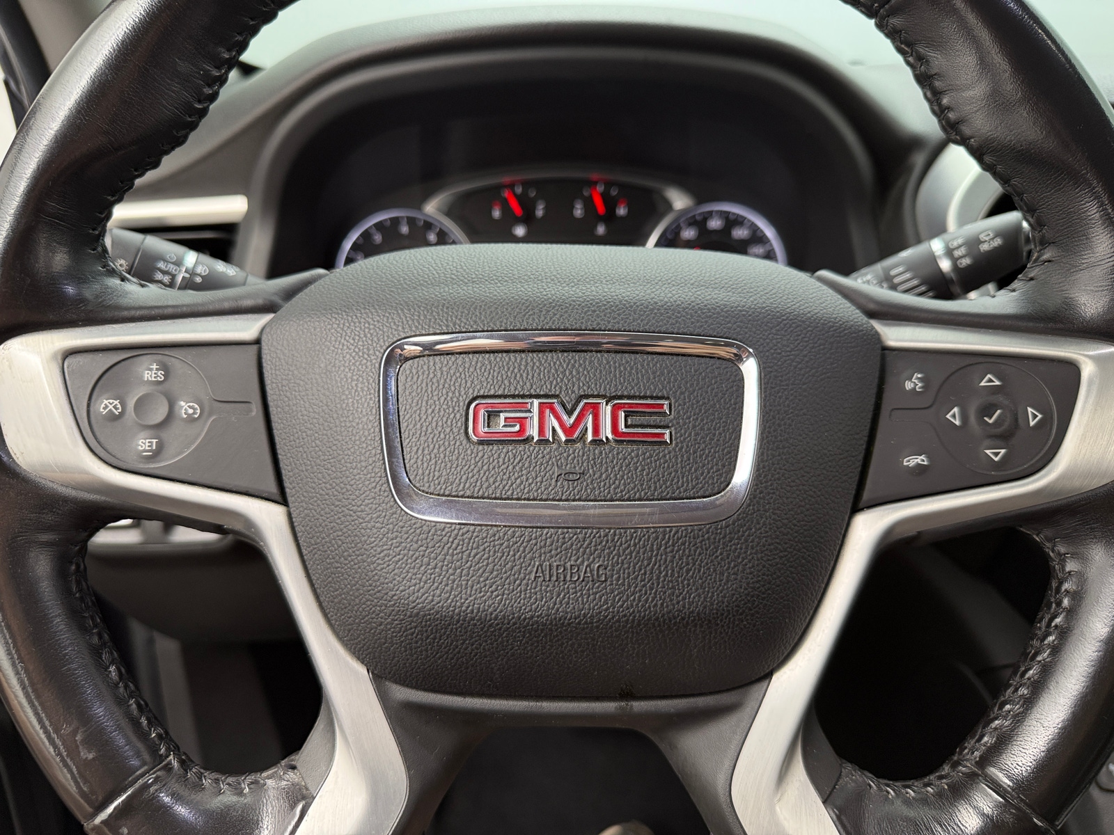 Thumbnail: 2018 GMC Acadia - 4