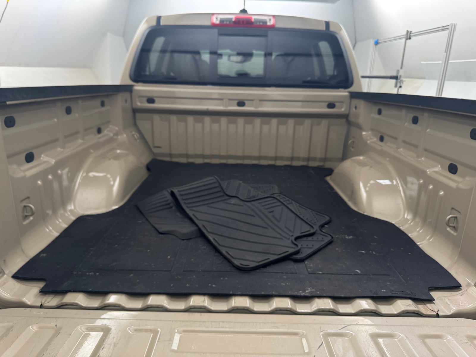 Thumbnail: 2022 Chevrolet Colorado - 6
