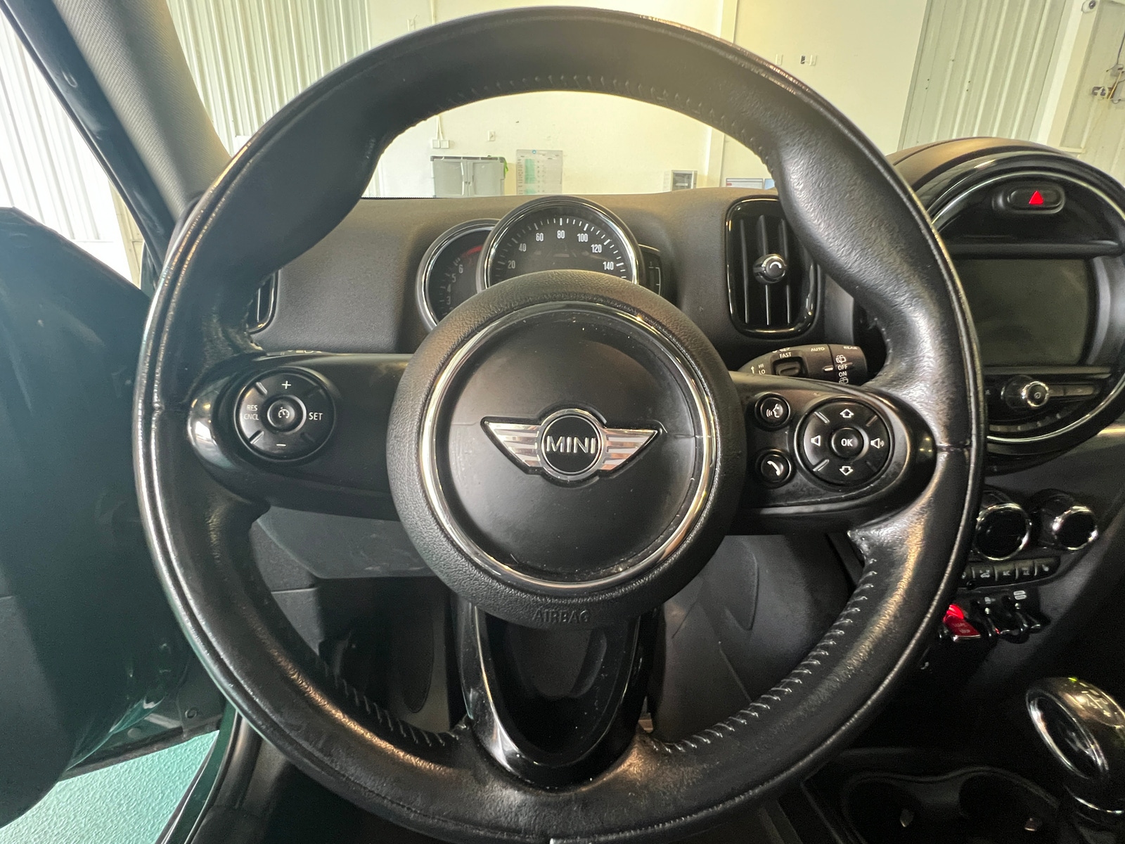 Thumbnail: 2018 MINI Cooper Countryman - 4