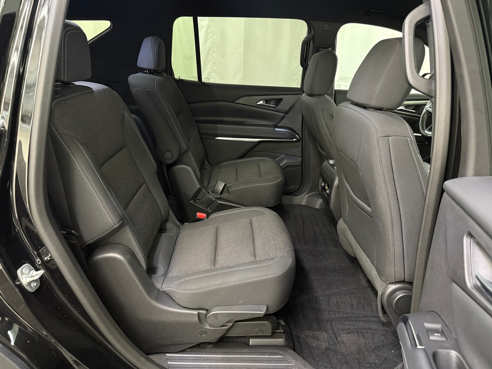 Thumbnail: 2025 Chevrolet Traverse - 5