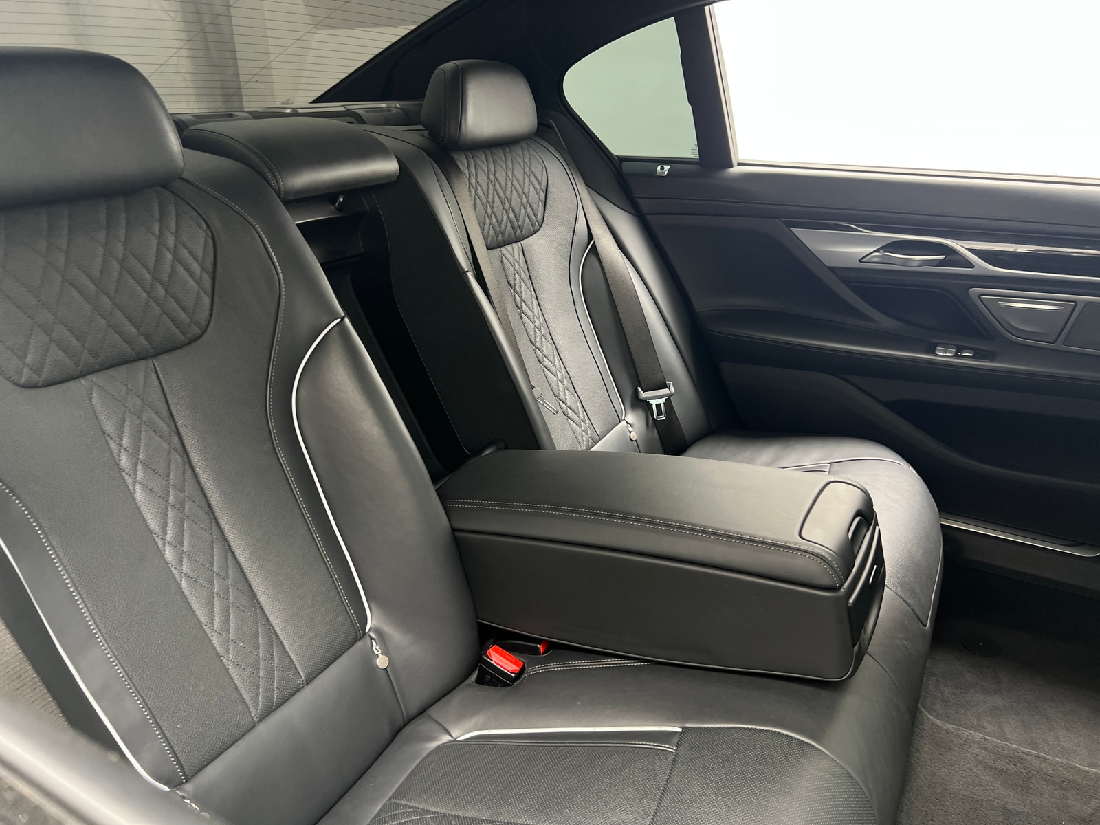 Thumbnail: 2017 BMW 7 Series - 5