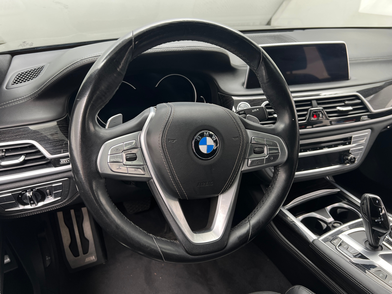 Thumbnail: 2017 BMW 7 Series - 4