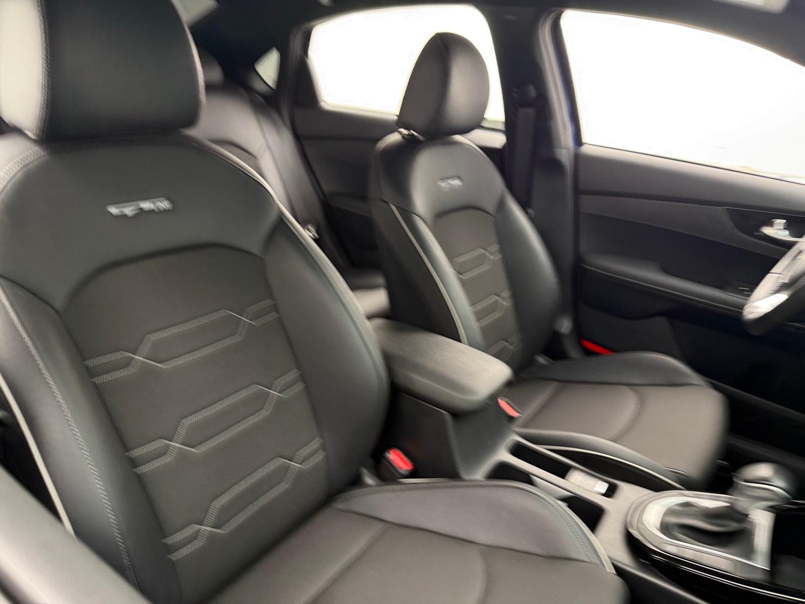 Thumbnail: 2024 Kia Forte - 2