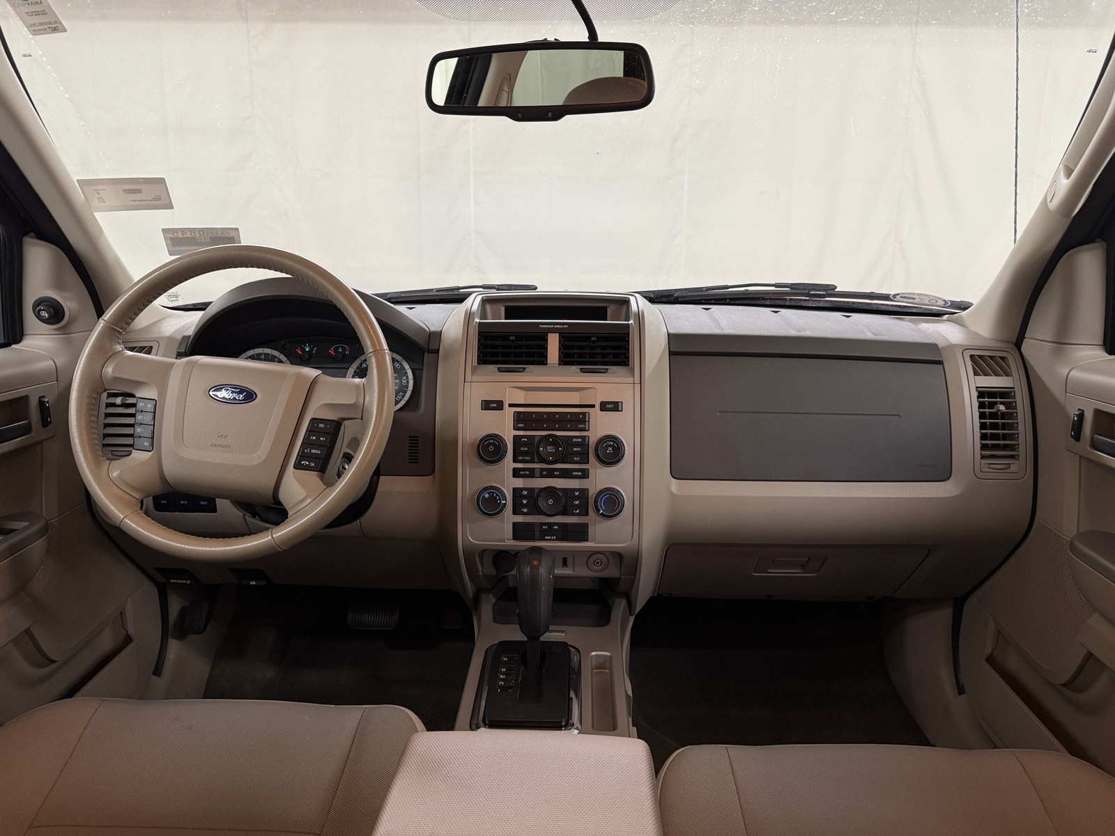 Thumbnail: 2011 Ford Escape - 3