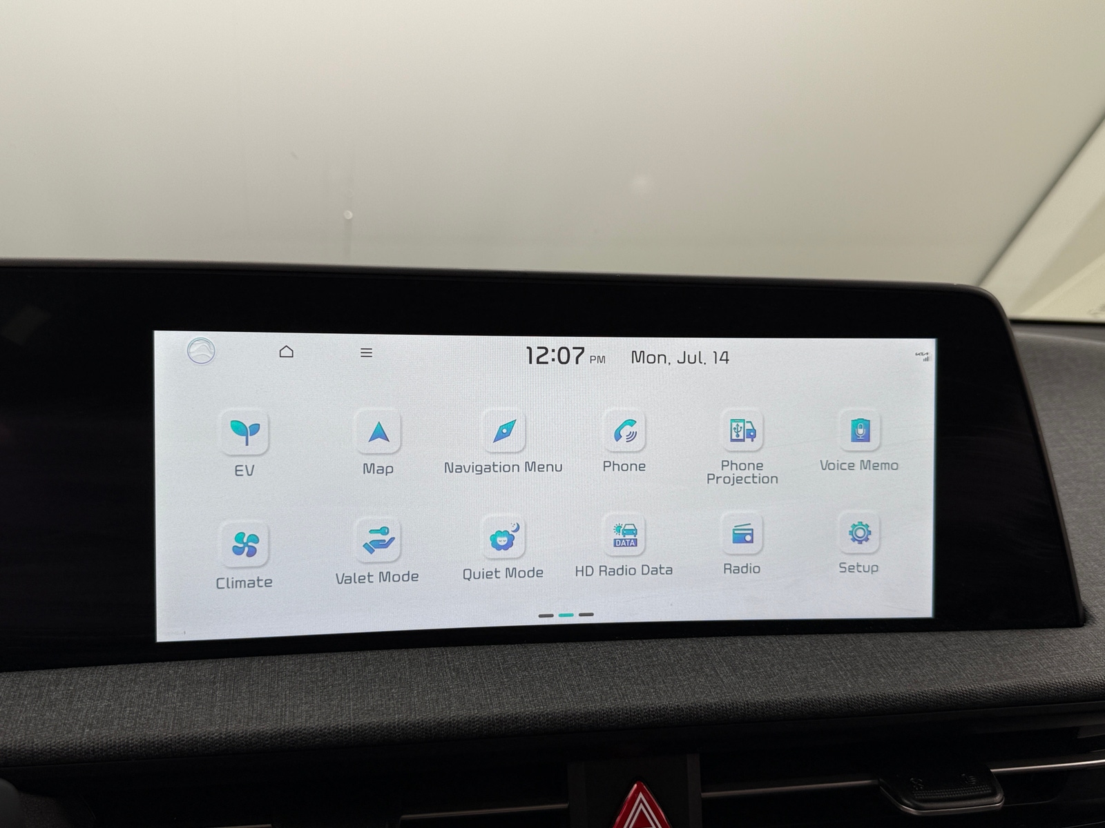 Thumbnail: 2023 Kia EV6 - 3
