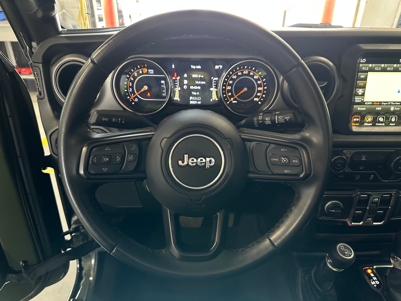 Thumbnail: 2022 Jeep Wrangler - 5