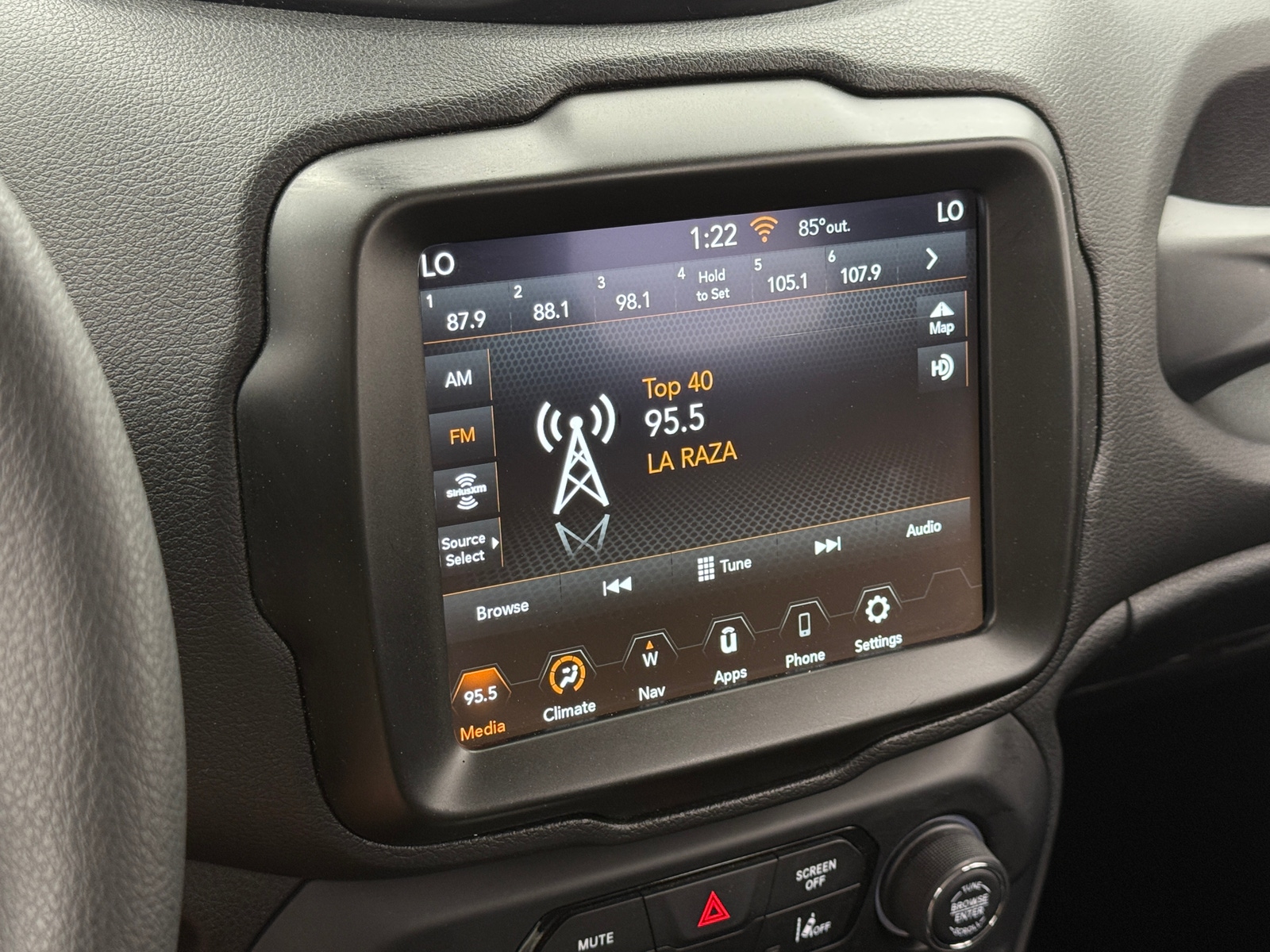 Thumbnail: 2022 Jeep Renegade - 4