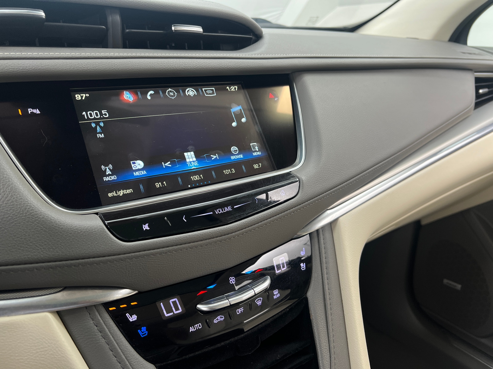 Thumbnail: 2019 Cadillac XT5 - 3