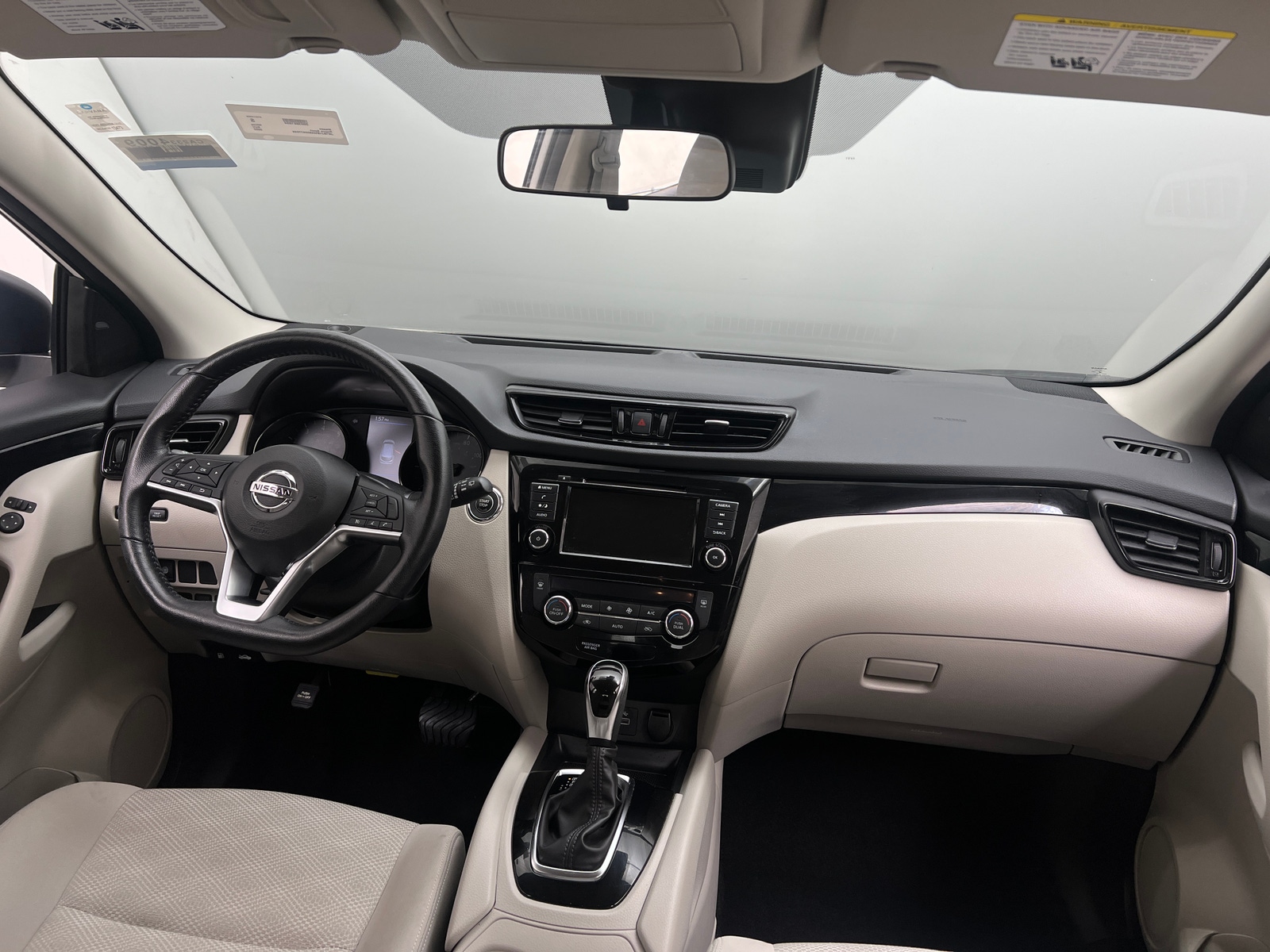 Thumbnail: 2022 Nissan Rogue Sport - 3