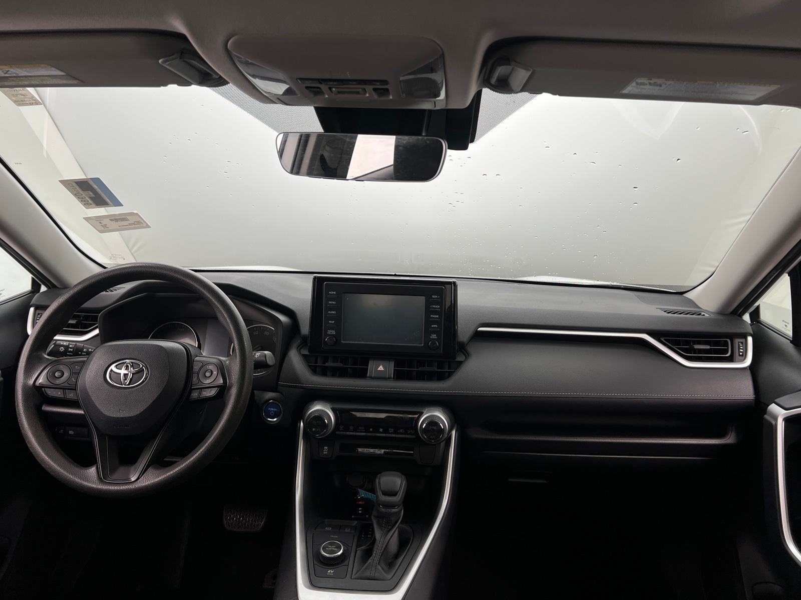 Thumbnail: 2019 Toyota RAV4 - 3