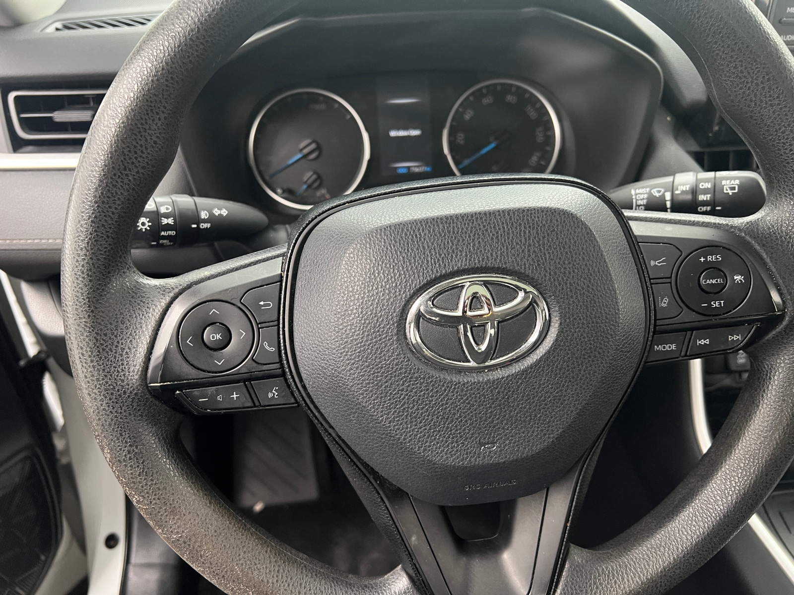 Thumbnail: 2019 Toyota RAV4 - 5