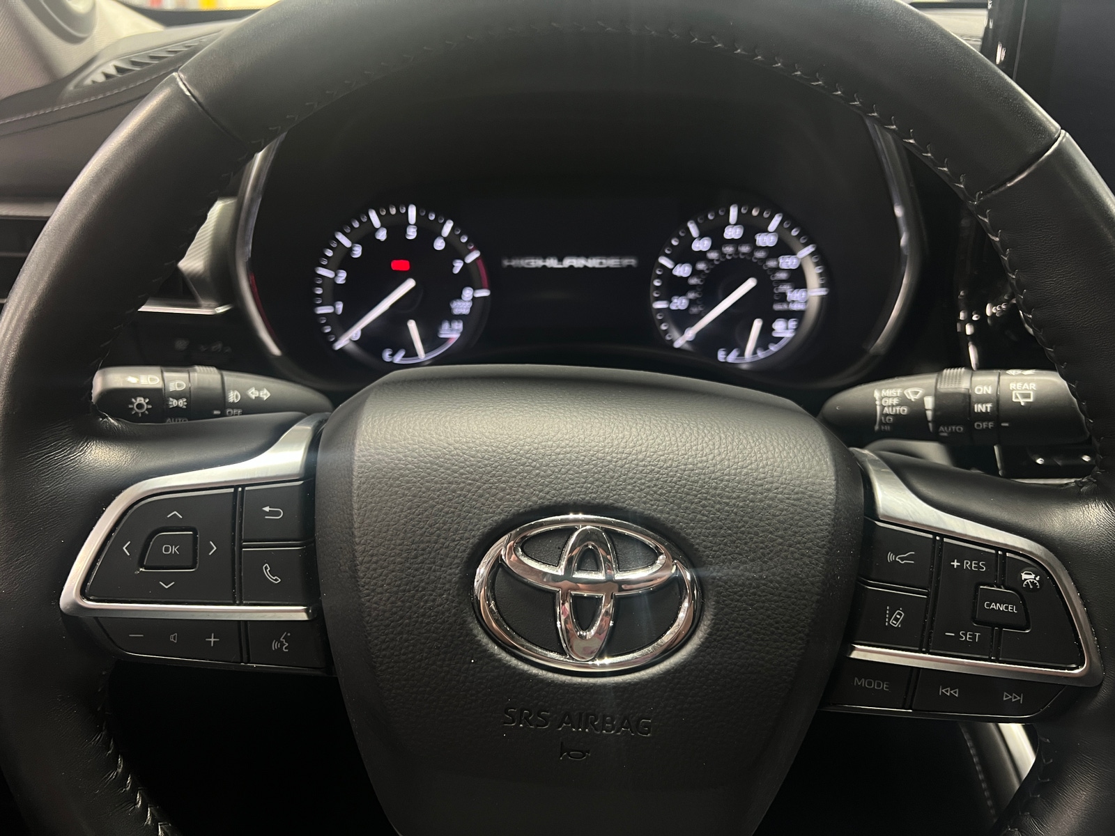 Thumbnail: 2020 Toyota Highlander - 4