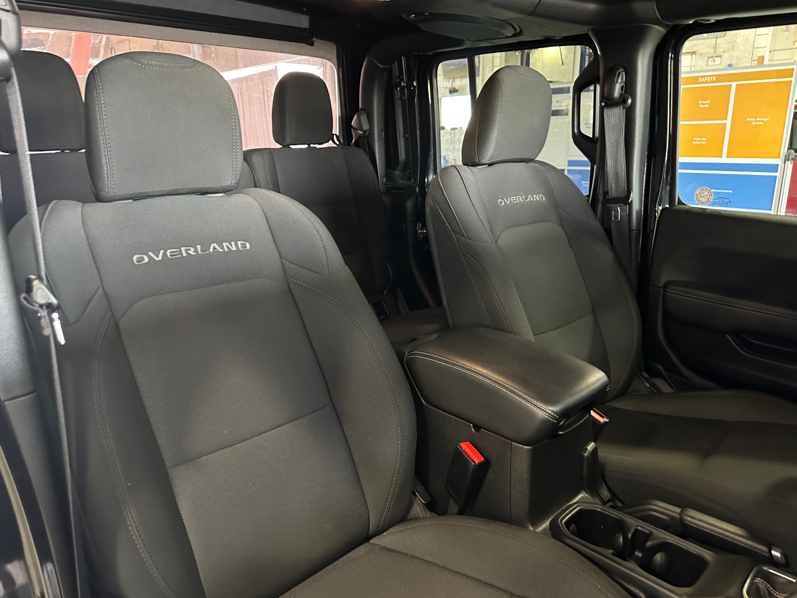 Thumbnail: 2023 Jeep Gladiator - 2