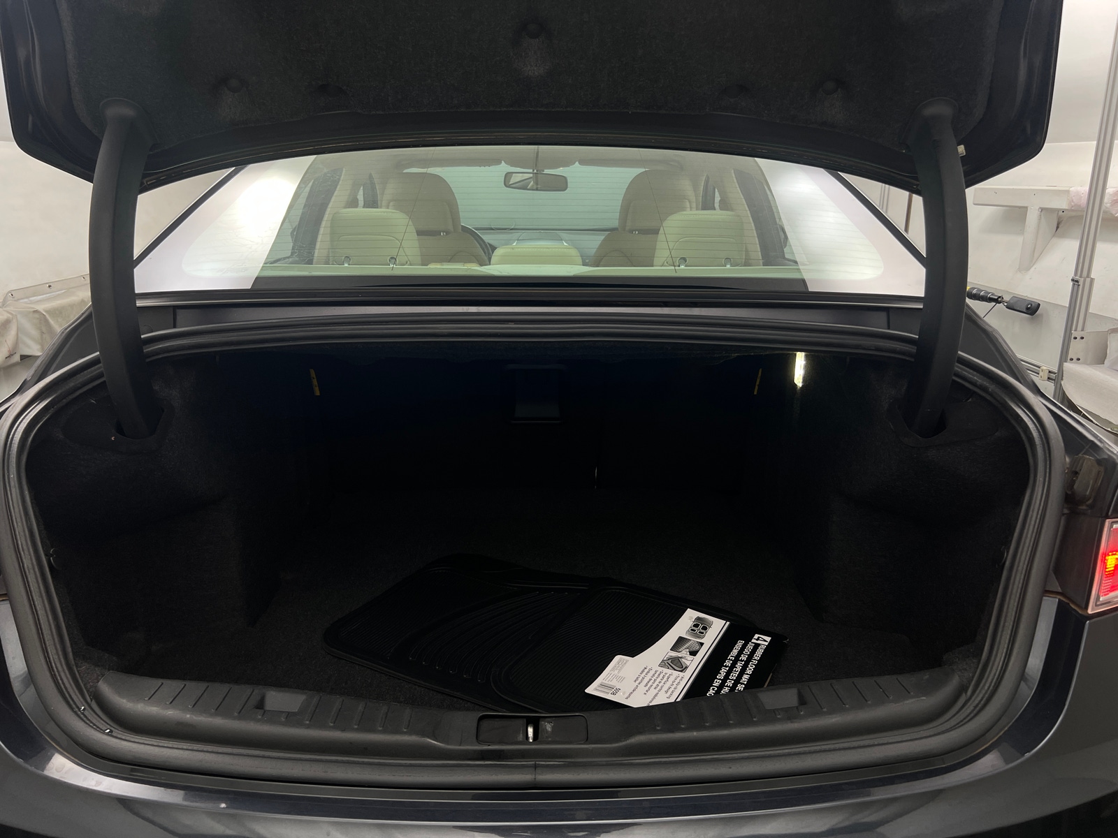 Thumbnail: 2013 Lincoln MKZ - 6