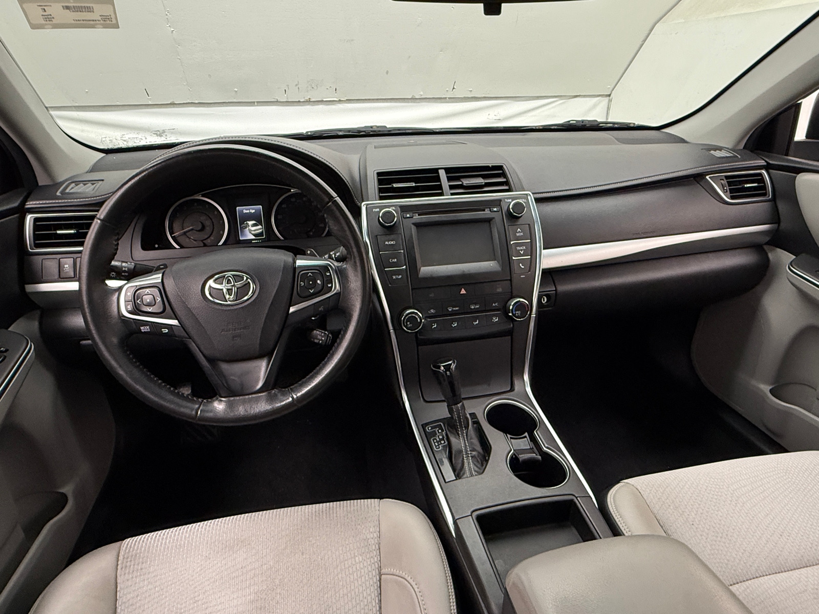 Thumbnail: 2017 Toyota Camry - 3