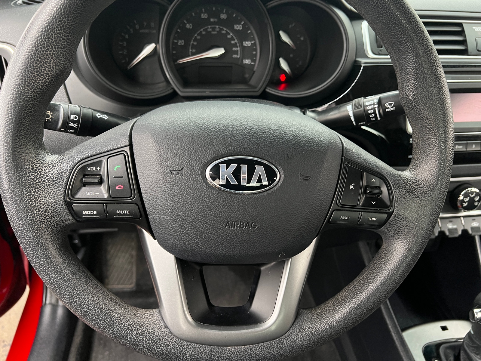 Thumbnail: 2017 Kia Rio - 5