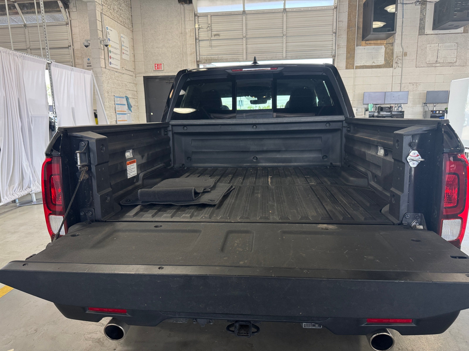 Thumbnail: 2023 Honda Ridgeline - 6