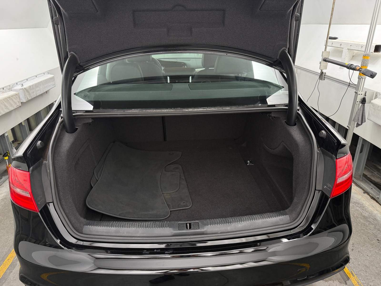 Thumbnail: 2015 Audi A4 - 6