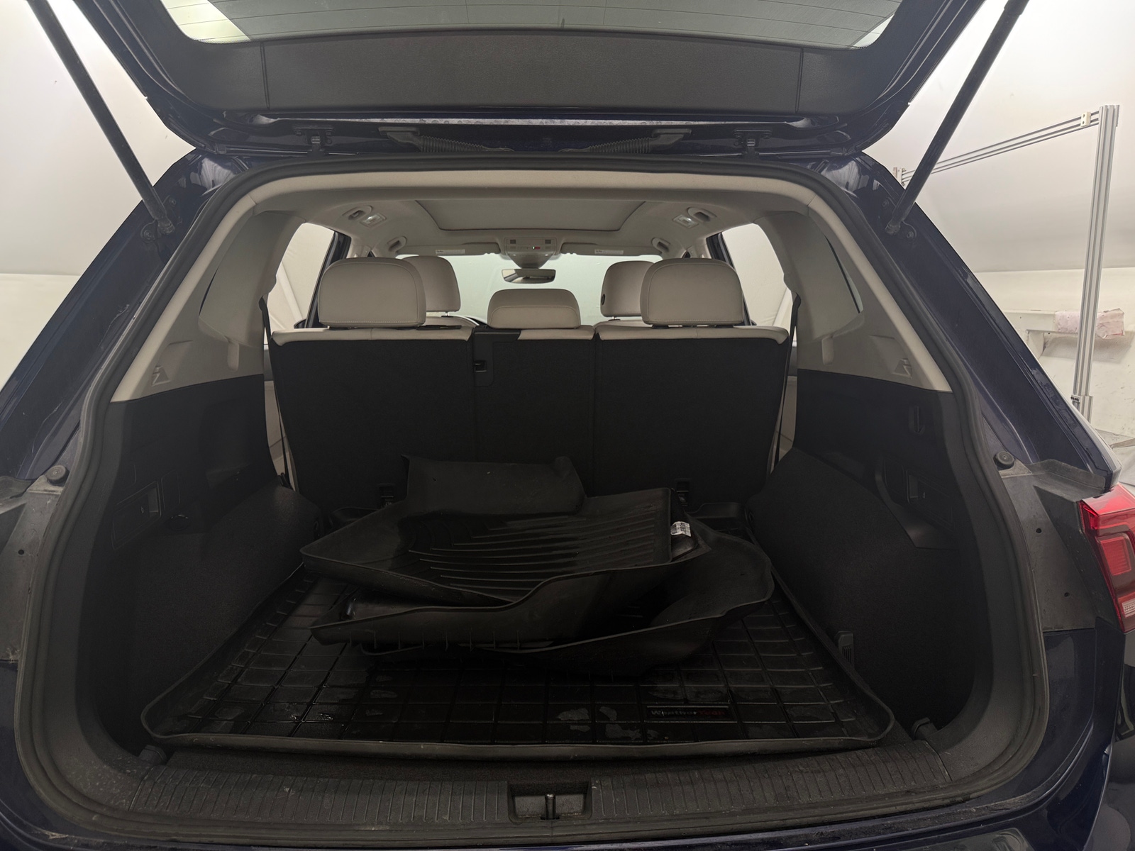 Thumbnail: 2022 Volkswagen Tiguan - 7