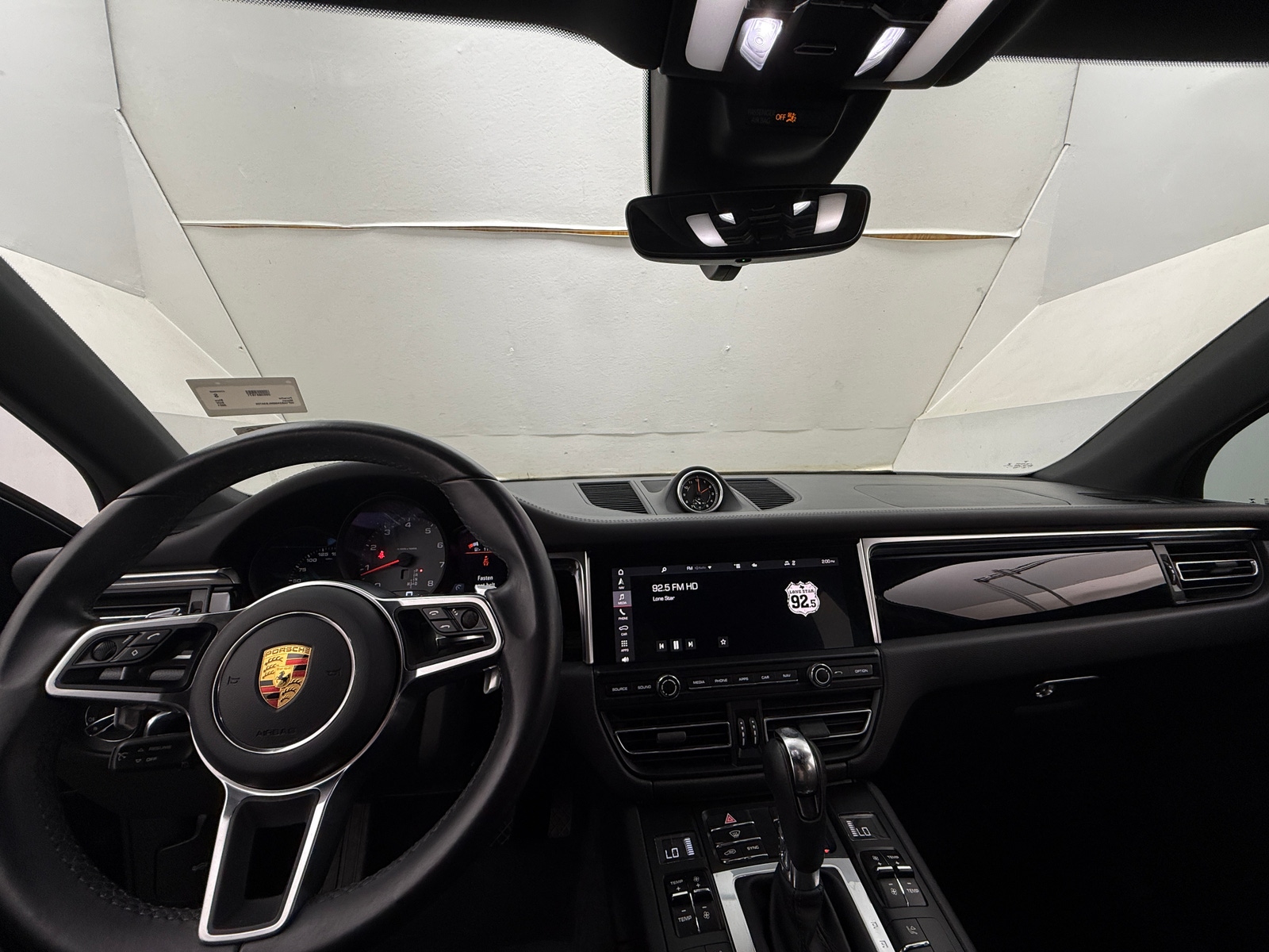 Thumbnail: 2021 Porsche Macan - 2