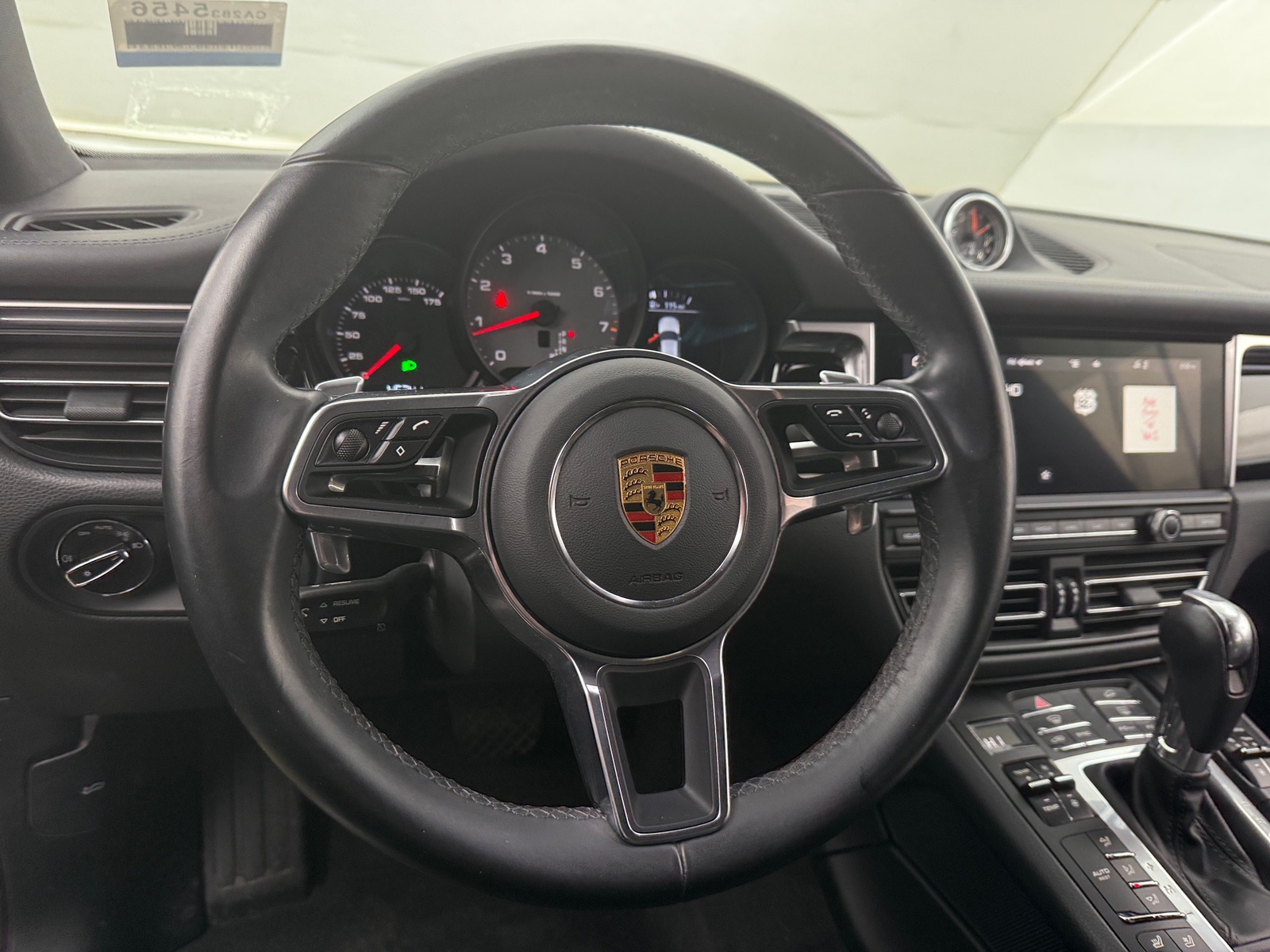 Thumbnail: 2021 Porsche Macan - 4