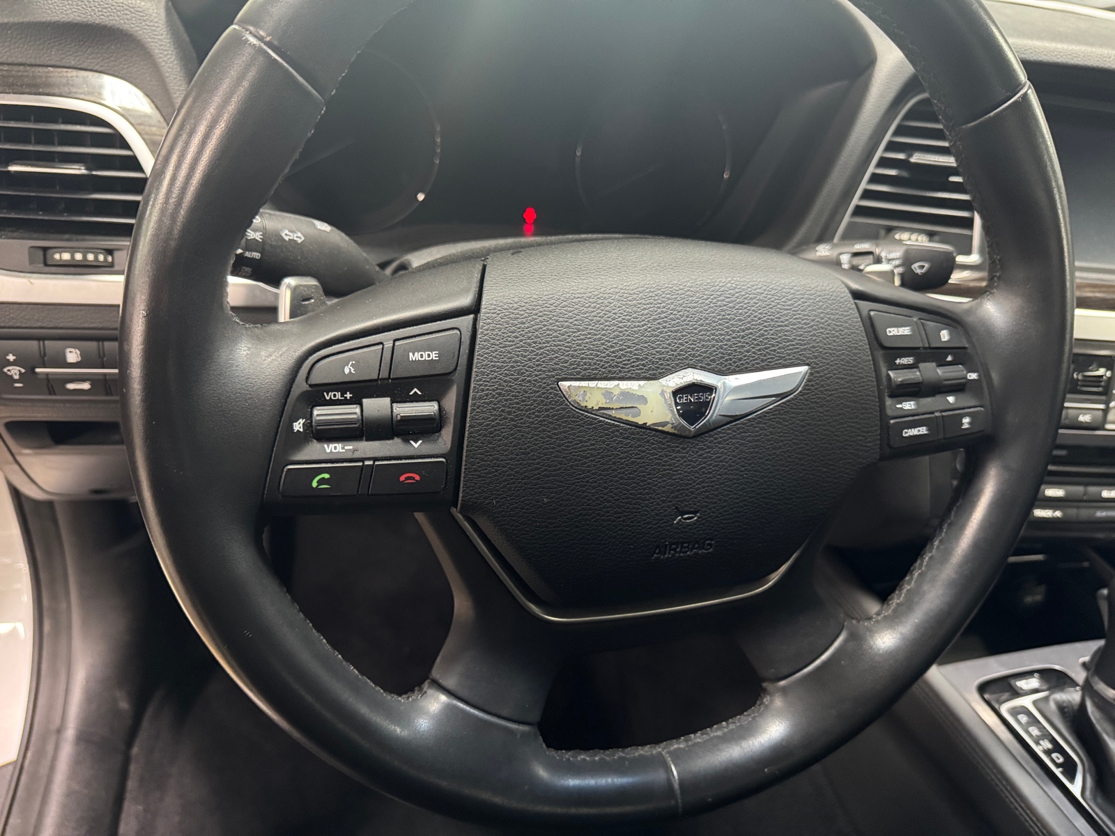 Thumbnail: 2015 Hyundai Genesis - 4